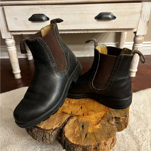 Size 4.5 blundstones hotsell